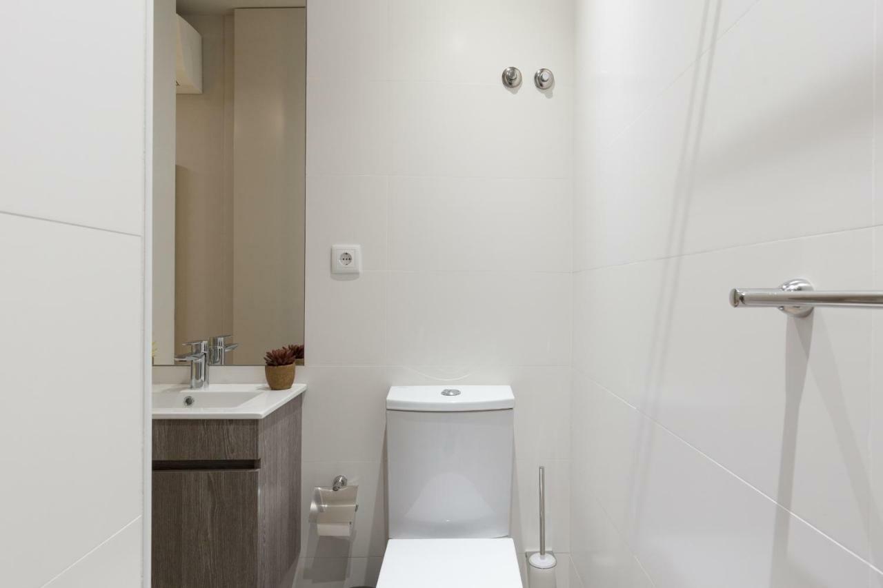 Charming Luxurious Flat With Garage By Host Wise Apartment Porto Exterior photo